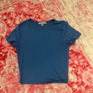cropped blue t-shirt